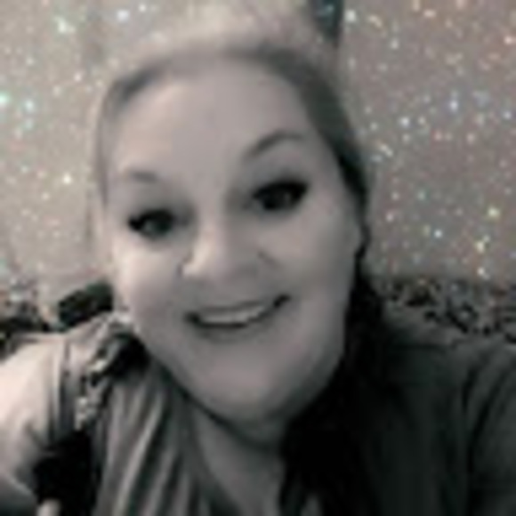 Meet your Posher, Tina - Picture 1 of 1